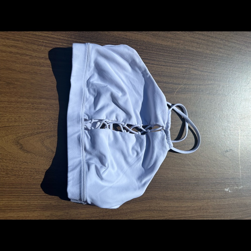 Alo white sports bra (Criss cross open detail in front middle )